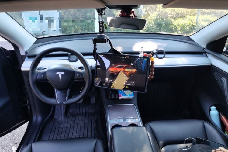 Used Tesla Model Y 2024 Rear-Wheel-Drive Version Center Console