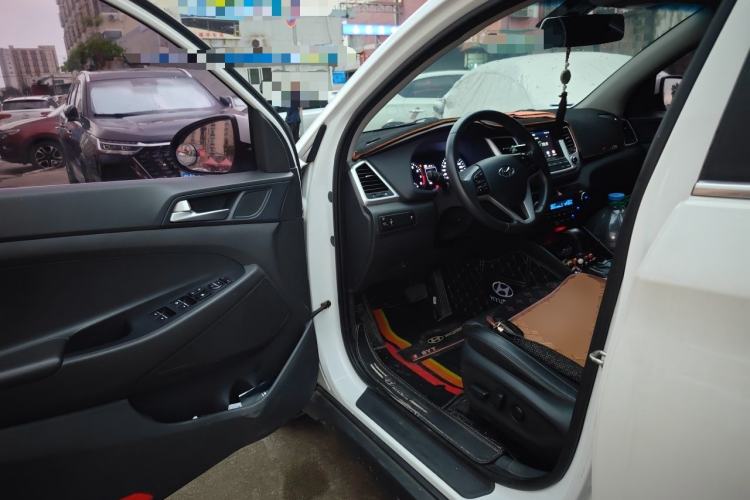 Used Hyundai Tucson 2018 1.6T Dual-Clutch Two-Wheel Drive 15th Anniversary Special Edition
