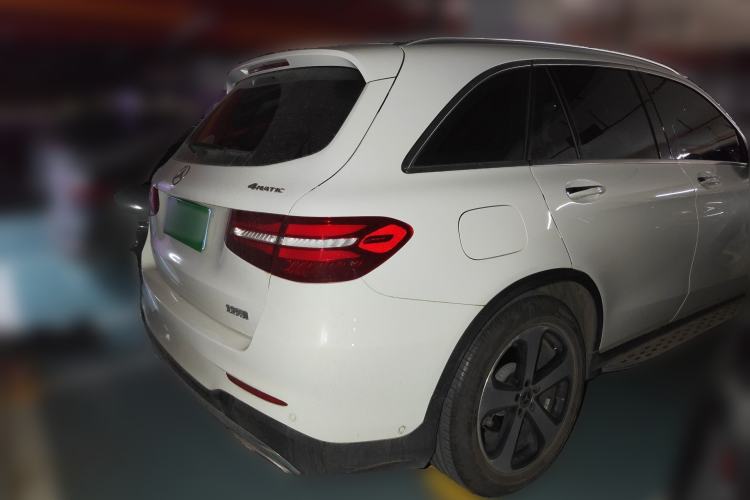 Used Mercedes-Benz GLC 2018 Facelift GLC 260 4MATIC Luxury Edition
