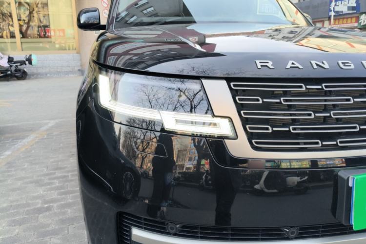 Used Land Rover Range 2023 3.0 L6 360 PS Grand Edition
