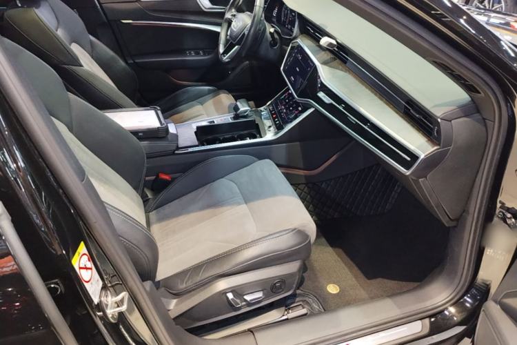 Used Audi A6L 2023 40 TFSI Luxury Dynamic Model
