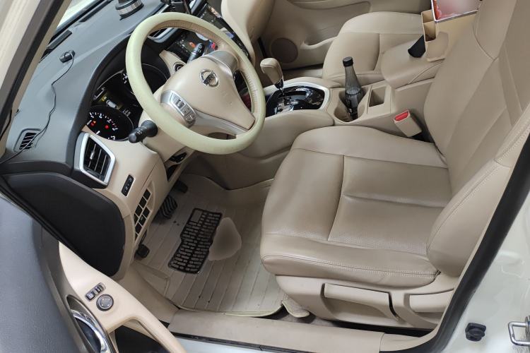 Used Nissan X-Trail 2015 2.0L CVT Comfort MAX Edition 2WD