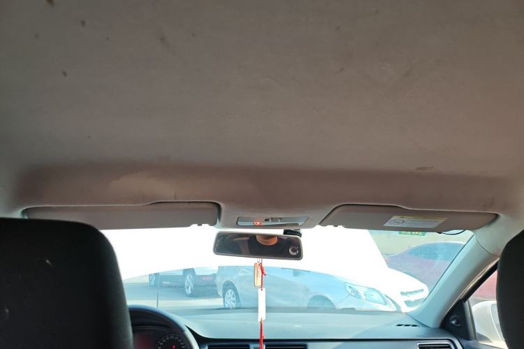 Used Volkswagen Santana 2015 1.6L Automatic Fashion Edition