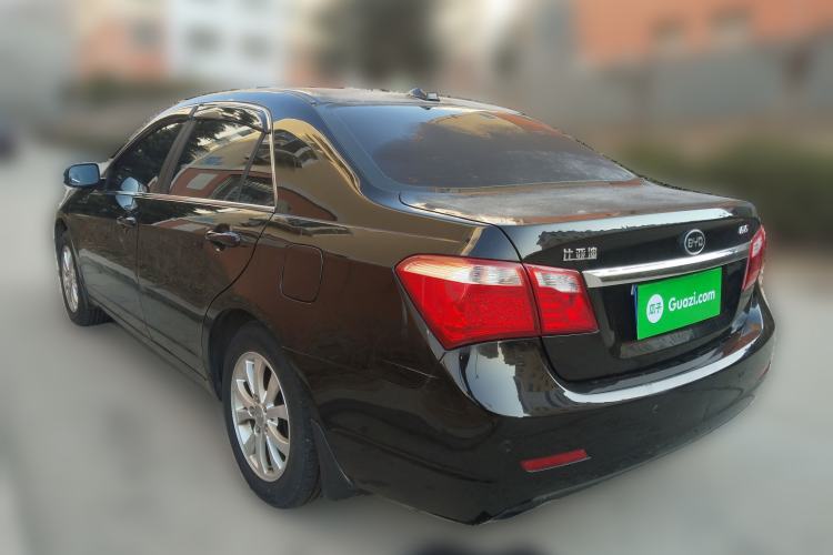 Used BYD G6 2013 2.0L Manual Luxury Version