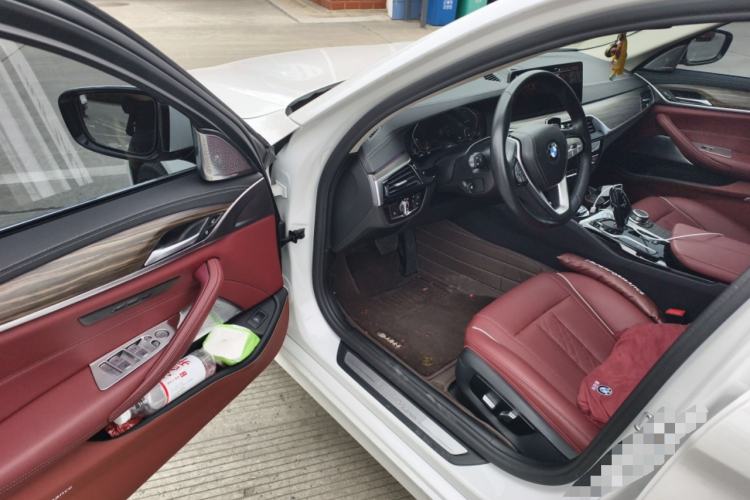 Used BMW 5 Series 2022 Updated 530Li Leading Edition Luxury Package Driver Seat