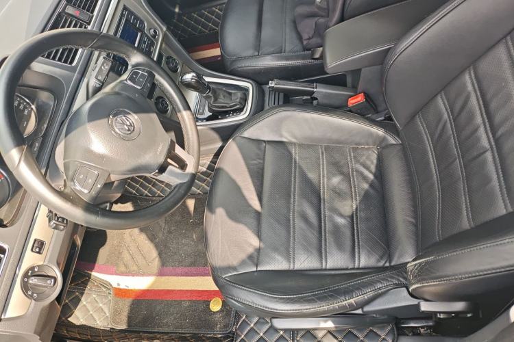 Used Volkswagen Lavida 2013 Revised Version 1.6L Automatic Luxury Edition
