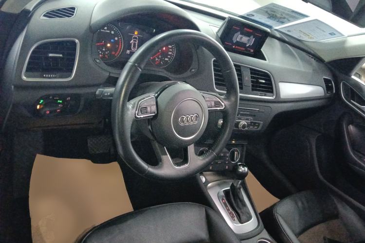 Used Audi Q3 2016 30 TFSI Fashion Model
