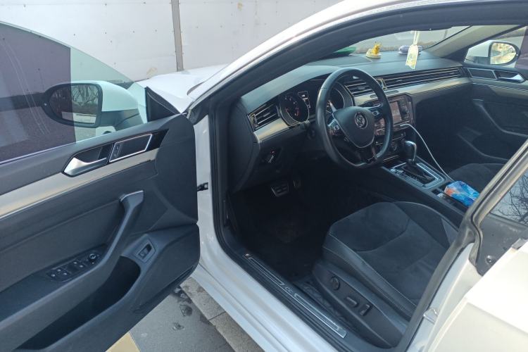 Used Volkswagen FAW-Volkswagen CC 2019 330TSI Huayan Edition China VI