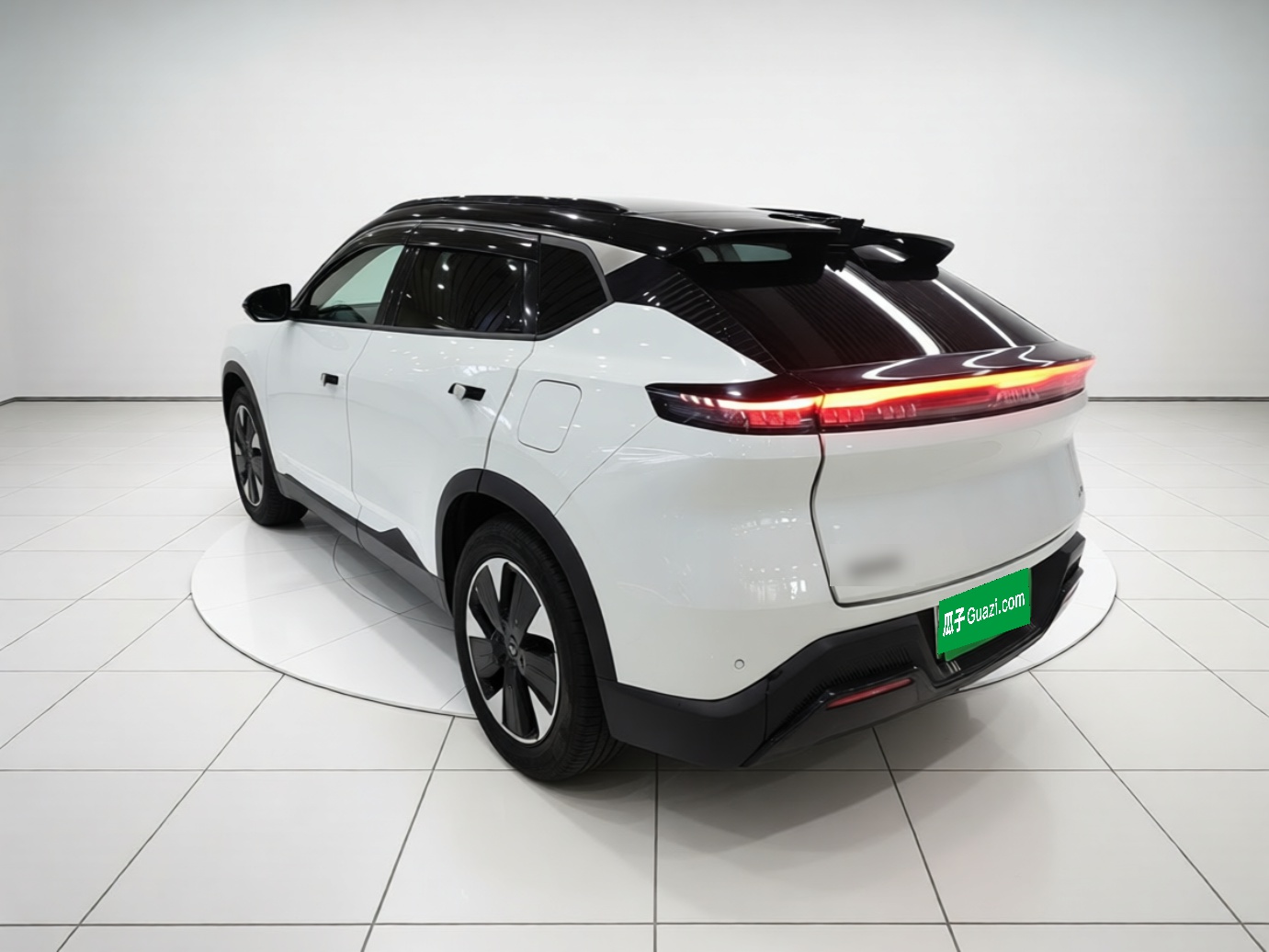 Dongfeng Aeolus L7 New Energy 2024 205 Plus — снимка 4