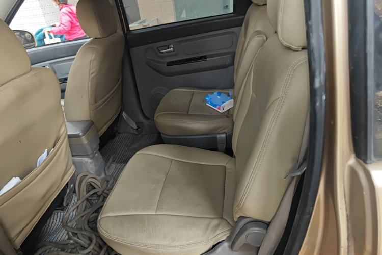 Used BAIC Weiwang M20 2014 1.5L Basic Version BJ415B Left Rear Seat