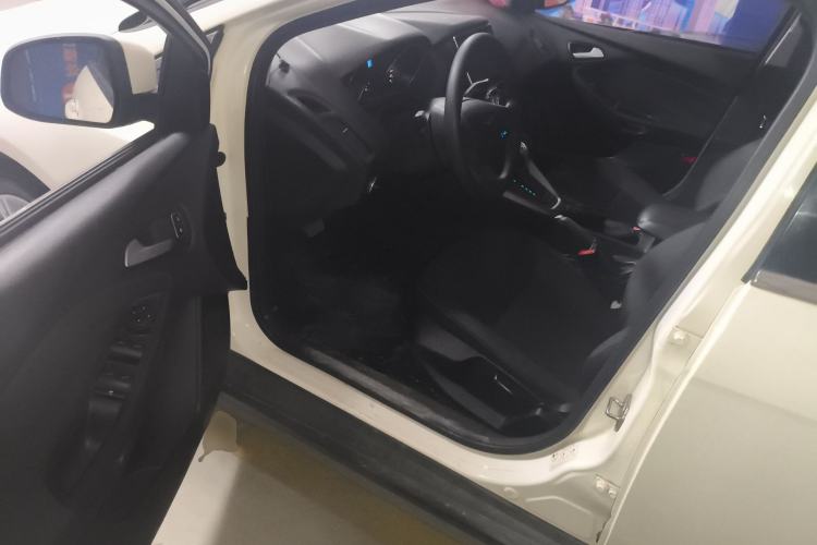 Used Ford Focus 2015 Hatchback 1.6L Automatic Comfort Model