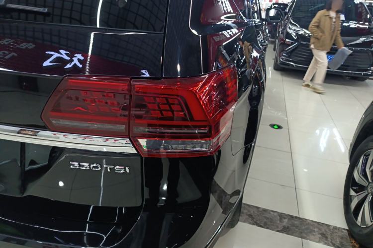 Used Volkswagen Teramont 2017 330TSI Two-Wheel-Drive Luxury Edition