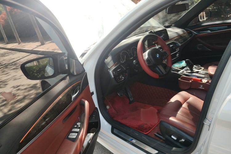 Used BMW 5 Series 2019 530Li Leading Model M Sport Package Driver Seat