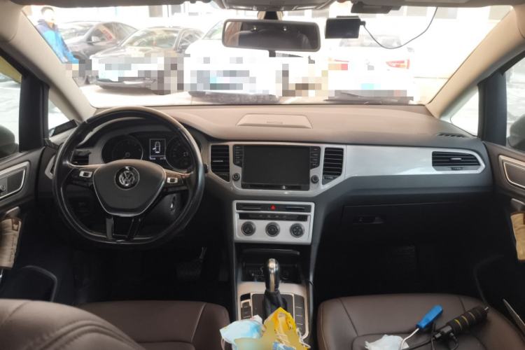 Used Volkswagen Golf Sportsvan 2016 230TSI Automatic Trend Edition
