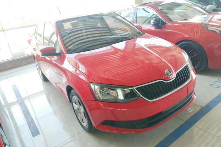 Used Skoda Fabia 2017 1.4L Automatic Car Enjoy Edition
