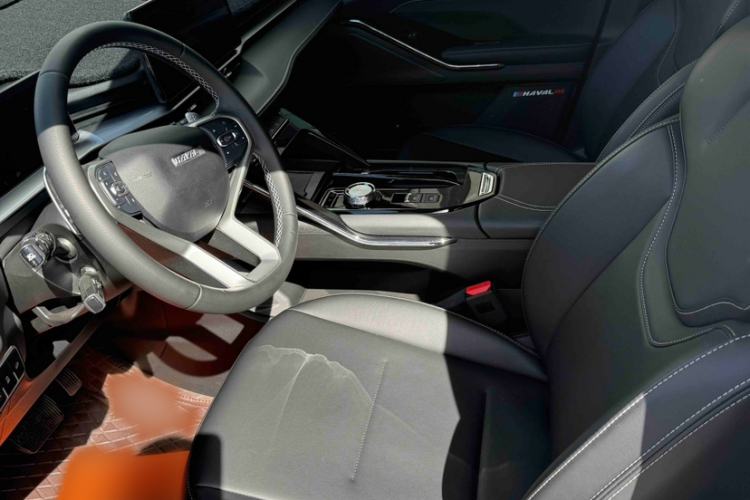 Used Haval H6 2024 1.5T Two-Wheel-Drive Classic Edition Interior 1