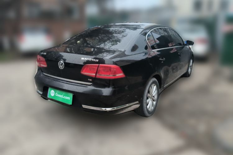 Used Volkswagen Magotan 2013 1.8TSI Luxury Model Rear Right 45 Deg