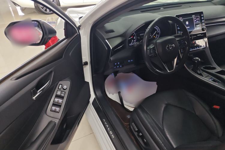Used Toyota Avalon 2022 2.0L Luxury Edition
