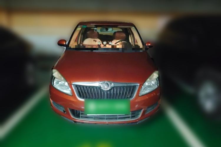Used Skoda Fabia 2014 1.4L Automatic Crystal Edition