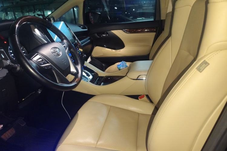 Used Toyota Alphard 2021 Dual-Engine 2.5L Luxury Edition