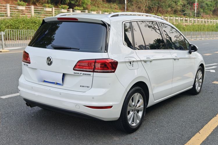 Used Volkswagen Golf Sportsvan 2016 230TSI Automatic Trend Edition
