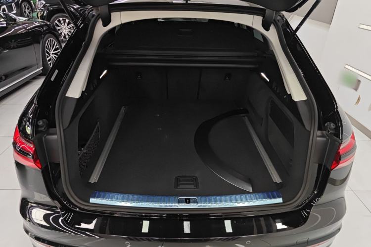 Used Audi A6 2023 allroad quattro 55 TFSI Explorer Edition
