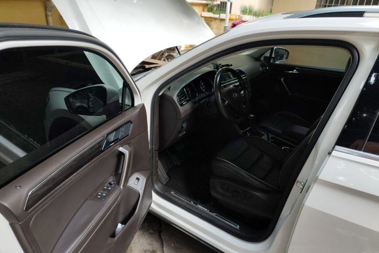 Used Volkswagen Tiguan L 2017 330TSI Automatic Two-Wheel Drive Flagship Edition Driver Seat