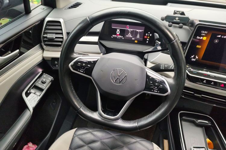Used Volkswagen ID.6 CROZZ 2022 Long-Range PRO Edition Steering Wheel