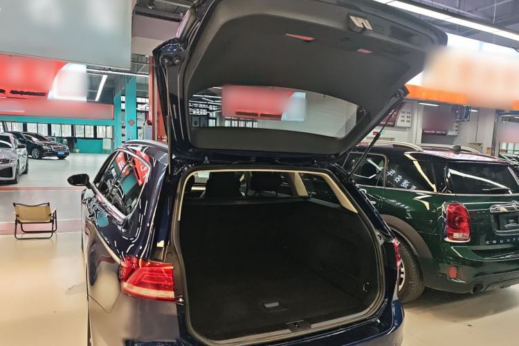 Used Volkswagen Variant 2018 380TSI Two-Wheel Drive Comfort Edition