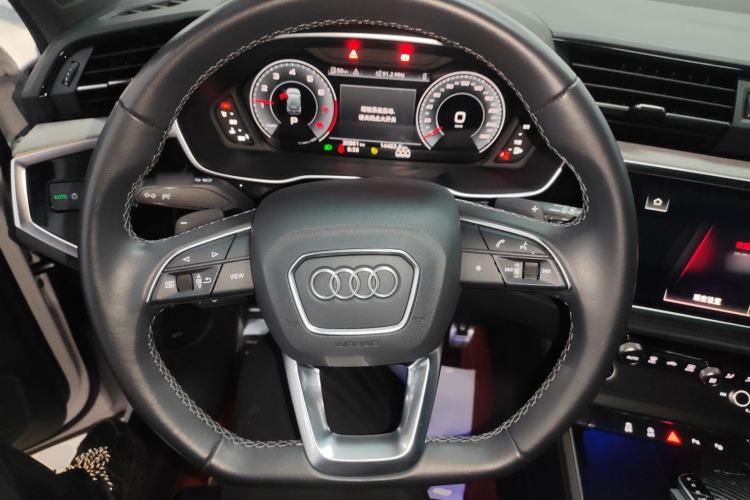 Used Audi Q3 2024 35 TFSI Fashion Dynamic Edition
