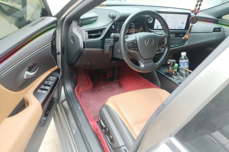 Used Lexus ES 2023 200 Excellence Edition Driver Seat