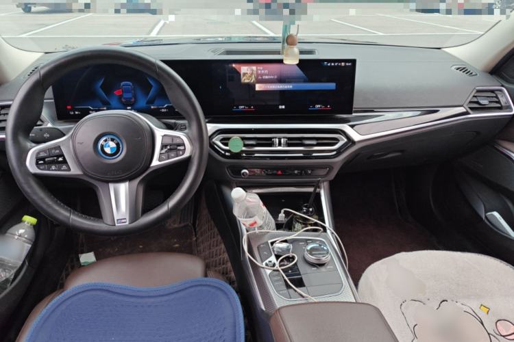 Used BMW i3 2023 eDrive 40 L Midnight Edition
