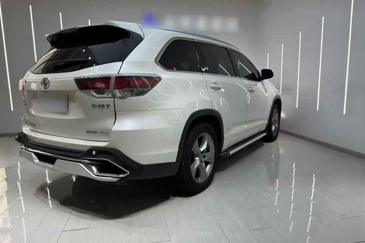 Used Toyota Highlander 2017 2.0T Four-Wheel Drive Luxury Edition 7 Seats