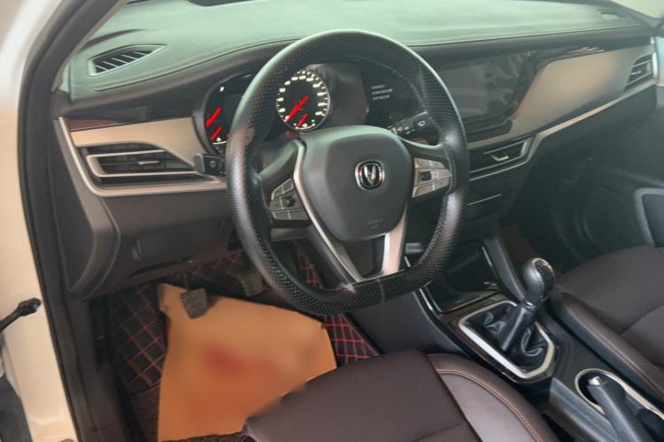 Used CHANGAN CS35PLUS 2019 1.6L Manual E-Link Upgrade Edition Interior 4