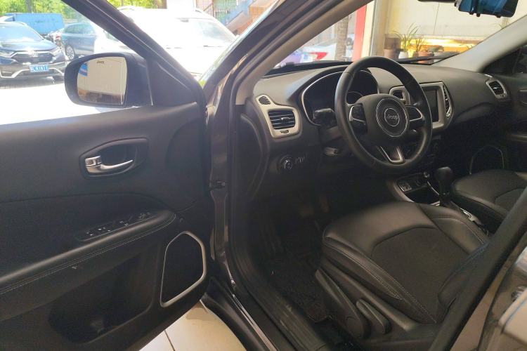 Used Jeep Compass 2020 220T Automatic Leading Edition