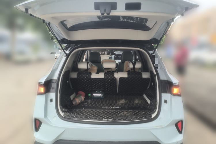 Used Wuling Asta 2022 2.0L DHT Electric-Speed Version Trunk