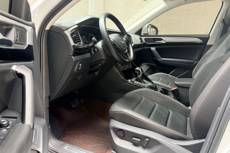 Used Volkswagen Tayron 2022 280TSI Two-Wheel Drive Luxury Smart Connectivity Version Interior 2