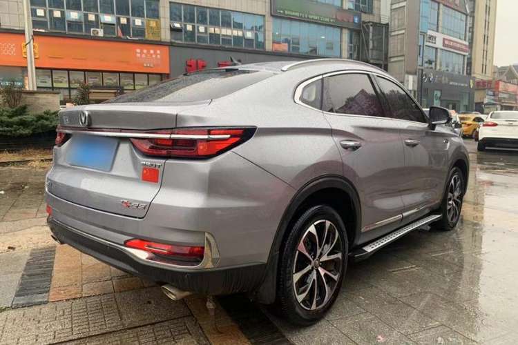 Used Changan CS85 COUPE 2019 1.5T DCT Dynamic Version China VI Standard
