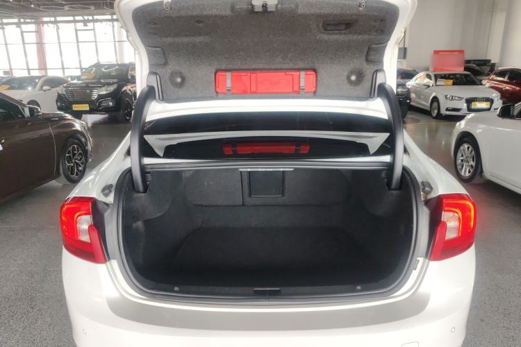 Used Volvo S60 2019 S60L T5 Smart Range Edition
