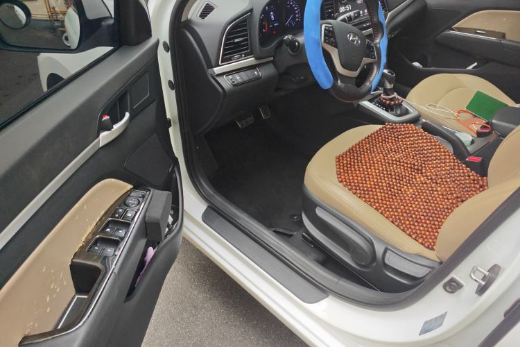 Used Hyundai Elantra (6th Generation / Lingdong) 2016 1.6L Automatic ZhiXuan · Luxury Version Driver Seat