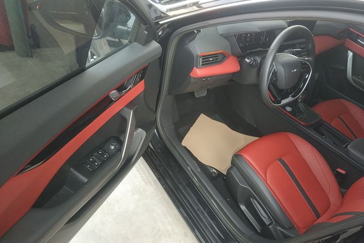 Used Dongfeng Aeolus Yixuan 2021 230T Automatic Zuiying Knight Edition Driver Seat