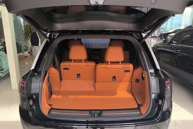 Used Hima AITO M9 2024 Range-Extended Ultra Version 52 kWh 6-Seater Model Trunk