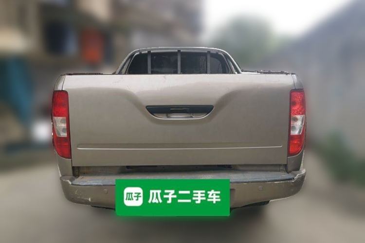 Used JMC Yuhu 5 2019 2.0T Classic Edition Diesel Automatic 2WD LX Long Wheelbase JX4D24A5L