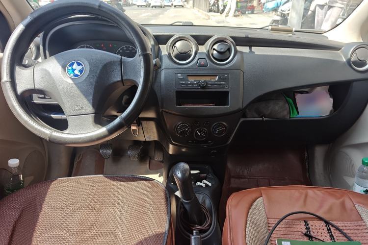 Used Venucia R30 2014 1.2L Manual Enjoyment Edition
