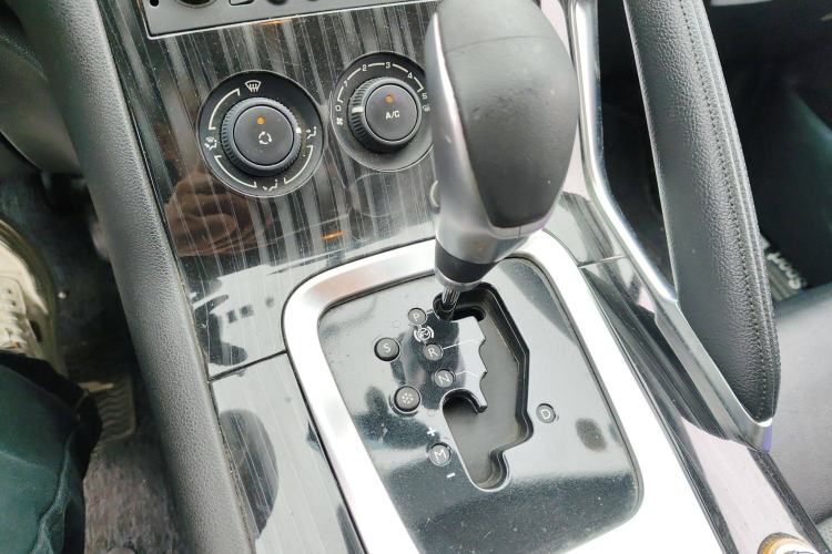 Used Peugeot 3008 2015 1.6THP Automatic Classic Edition