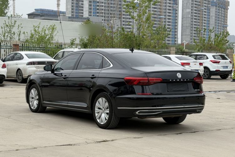 Used Volkswagen Passat 2020 330TSI Elite Edition China VI Rear Left 45 Deg