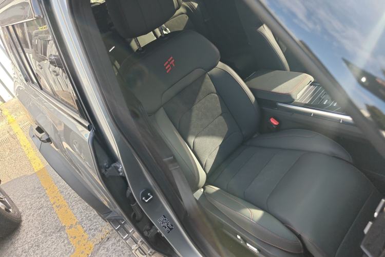 Used JETOUR Traveler 2023 2.0T All-Wheel Drive CrossPRO+