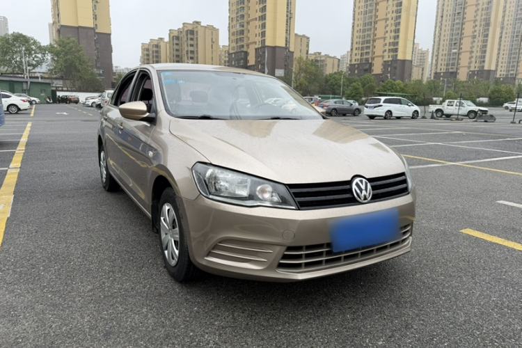 Used Volkswagen Jetta 2015 Value Edition 1.6L Manual Fashionable Style Exterior 4