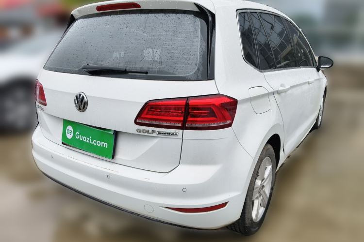 Used Volkswagen Golf Sportsvan 2016 1.6L Automatic Comfort Model Rear Right 45 Deg