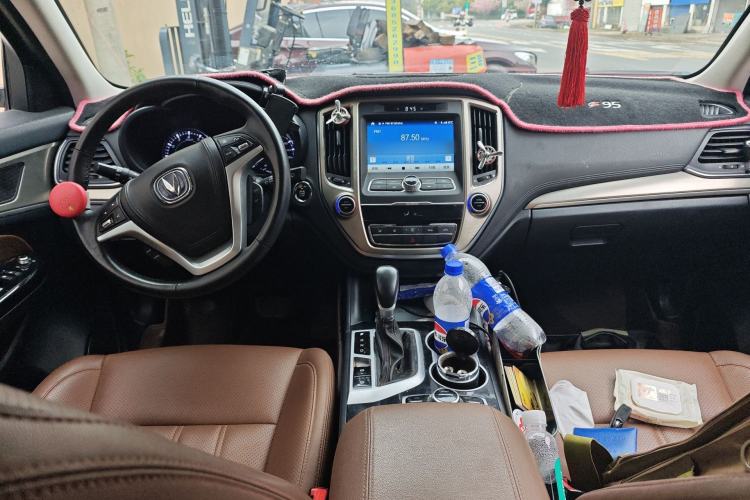 Used CHANGAN CS95 2017 2.0T Two-Wheel Drive Zhitu Edition